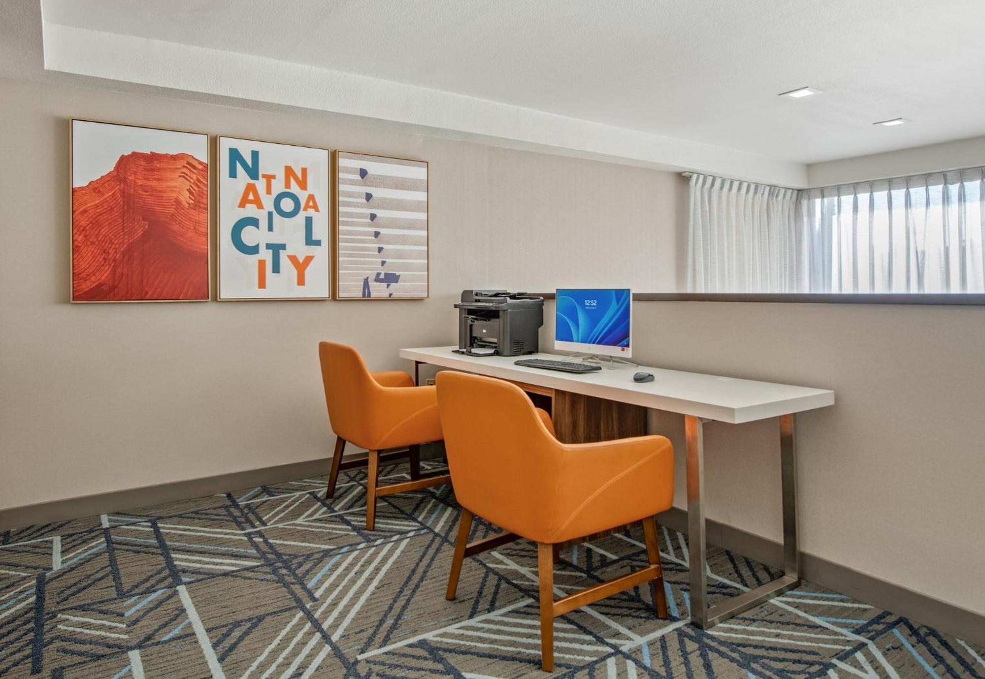 Holiday Inn Express San Diego South - National City By Ihg Exterior photo
